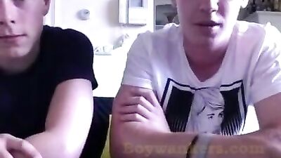 College Jocks Frat Boys Web-Cam Gay Porn: Straight Guys Cum Shots