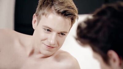 Blonde Twink Bareback Public Sex Massage Table Frenzy