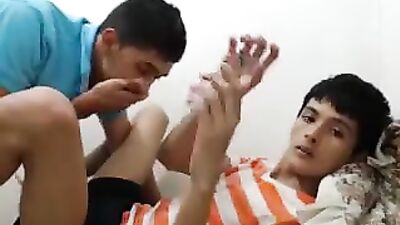 Young Studs: Amateur Webcam Fun with Boys Porn Tube!