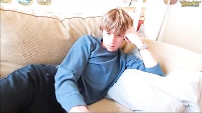 Blond Webcam Cutie: Amateur Boys Handjob Show!