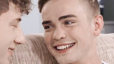 Twinks Sexual Adventures: Bareback Oral Cumshots