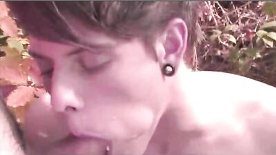 Cowboys coquins enflamment le ranch avec leur sperme hardcore!