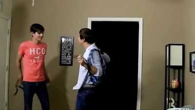 Young Twinks Bare Flip Flop - Gay Porn Videos: Hardcore Oral and Anal Action!