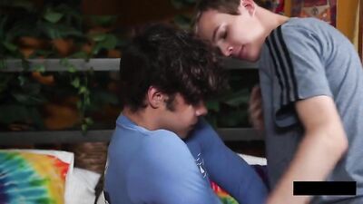 Hot Twinks Bareback Fuck Fest - Gay Porn Cute Hotties Rule the Bedroom!