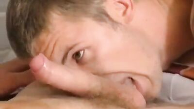 Gay Porn Twinks Heat Up Buddies Scene!