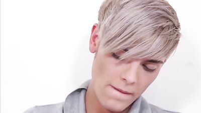 Twink Sniffing Jocks: The Bareback Cum Shot Experience!