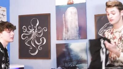 Road Trip: Big Dicks Bareback Fun!