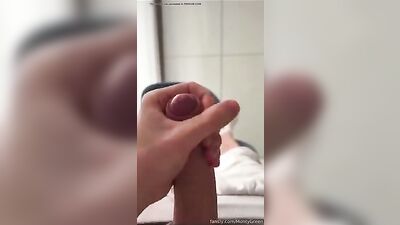 Twink Porn Party: Amateur Boys Squirt and Play!