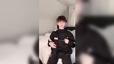 Gay Porn Videos - Cumming On Cam Solo Sex Web-Cam