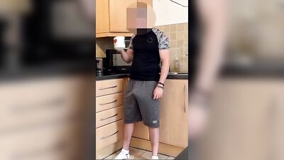 Roomies Gay Porn Adventure: Straight Boys Reunion