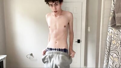 Web-Cam Cumming Solo: Gay Sex Explosion!