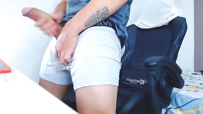 COLOMBIAN MONSTERCOCK TWINK - CUMSHOT REWIND! Catch the hottest young stud in action!