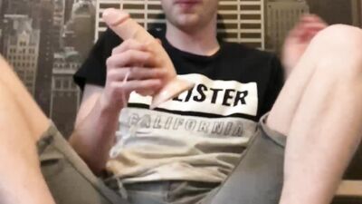 Twink Dildo Play: Amateur Gay Teen Porn