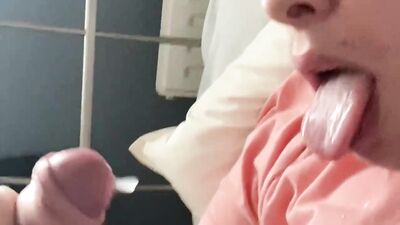 Twink Boy Cum in Mouth Gay Porn