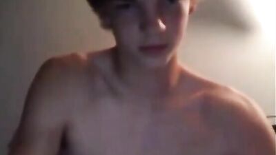 Online Chat with a Friend: Twink Jacks Off in Gay Porn