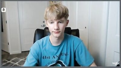 Cute Blond Twink Jerks & Chats Online: An Explosive Gay Porn Adventure!