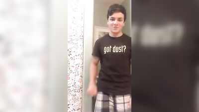 Gay Muscle Boys Flexing on StrongTube