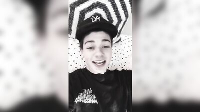 Gay Porn Heaven: Cute Boys and Loving Action!