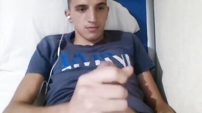 Big Cumshot Boys Porn: Handsome Amateurs United!