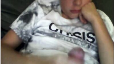 Sticky Fingers Boys Porn: A Journey into Amateur Cum Shots