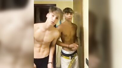 Hot Cute Twinks: Two Teens Get Down and Dirty in the Shower!