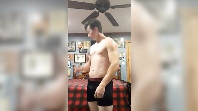 Hot Muscle Flexing Bodybuilder Boys in Action!