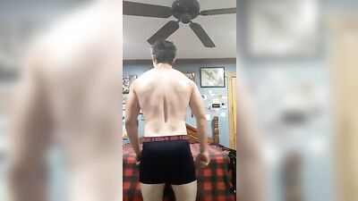 Hot Muscle Flexing Bodybuilder Boys in Action!