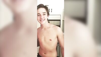 Unleashing Michaels Big Cock: Amateur Solo Porn in the Making!