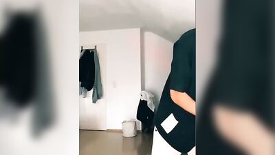 German TikTok Guys: Pauls Nude Dance Party