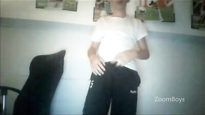 Kyles Shoe-Cam Web-Porn Adventure: The Ultimate Voyeuristic Experience