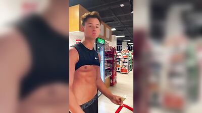 Ice Cream Lovers: Steamy Hot Gay Porn