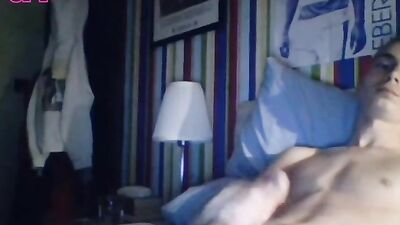 (5+) D7 Freddy - A Web-Cam Amateur Gay Solo Show