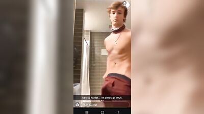 Handsome Cuties Muscle Solo Show in the Bathroom!