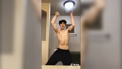 Muscle worship & Anal fucking: The ultimate TikTok thirst trap!