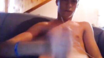 Raw & Rough Webcam Cumshot Gay Porn - Bareback Action!