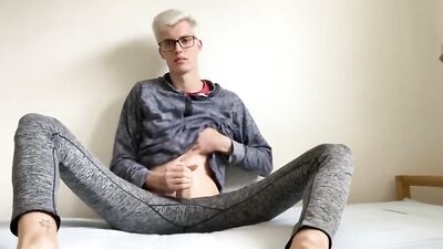 Cumming Bliss with Solo Web-Cam Boys!
