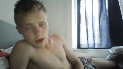 Gay Twink Porn - Cum on My Hand!