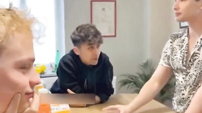 Twinks Party: Gay Boys Cumshot Extravaganza!