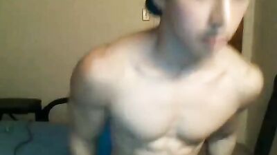 Muscle Web Cam Showdown: Pitting Biceps and Triceps for Your Pleasure!
