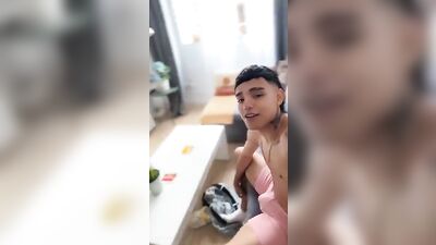 Latino Solo First Time Kevin Caicedo Menino Cueca Bisexual Fetish Boys Porn - Também queria ver