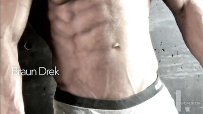 Big Cocks Muscle Hunk: DerekToddGranzins Solo Shoot