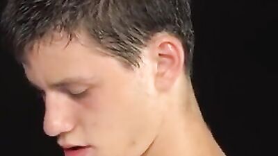 Young Muscle Wrestlers: Sucking and Fucking in the Ring!