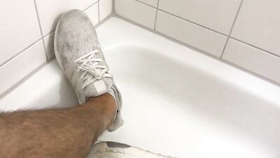 Smelly Feet Ultraboost: Amateur Foot Fetish Web-Cam Adventure
