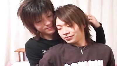 Gay Porn Thrills: Ayumus Sensual Encounters!