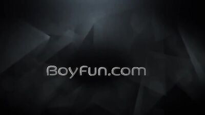 Young Suckers: Bareback Oral Fun on the Couch!