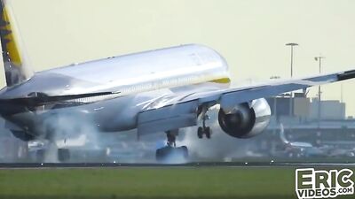 Bareback Threesome: Francoises Wild Gay Porn Adventure!