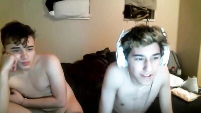 Hot BlueiPhone 19 Gets Fucked By Porn Stars