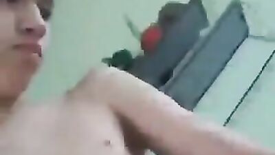 Young Latino Teen Masturbating - So Dotado Punheta Solo