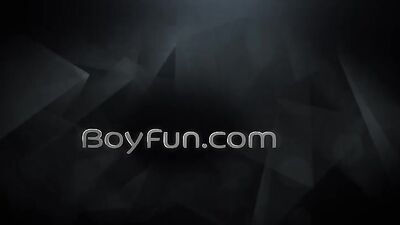 Will Kades Tourists Treasure - Bareback Twinks Fun!