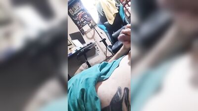 Showing More: Amateur Solo Fun - Gay Porn Video!